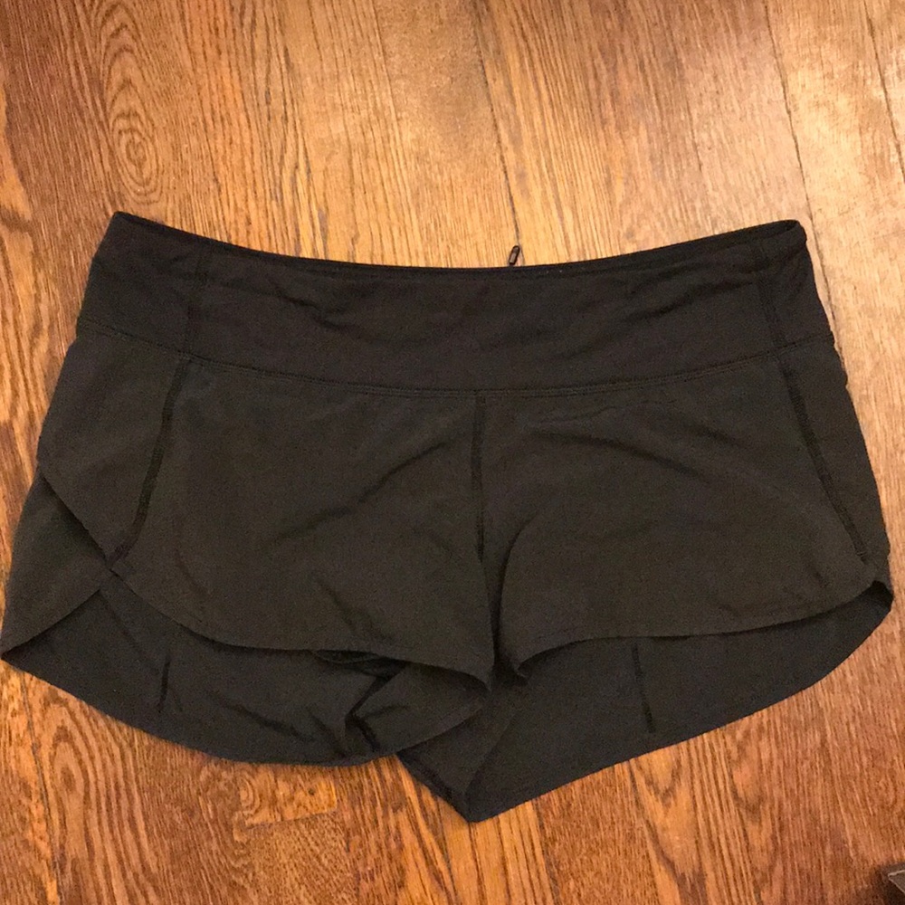 Black Lululemon shorts!!